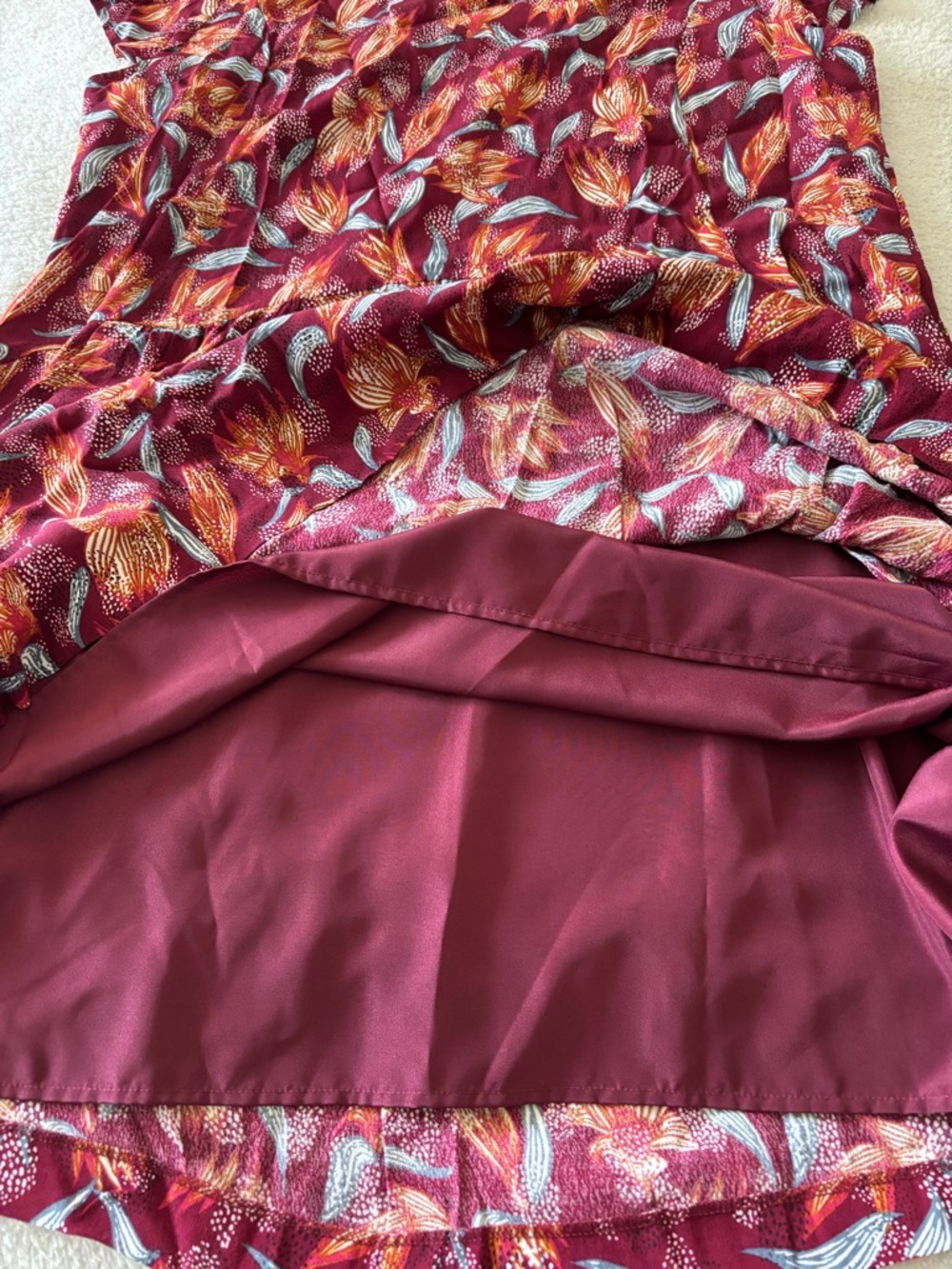 Garnet Hill Burgundy V‑Neck Short Sleeve Floral Mini Dress - Picture 12 of 14